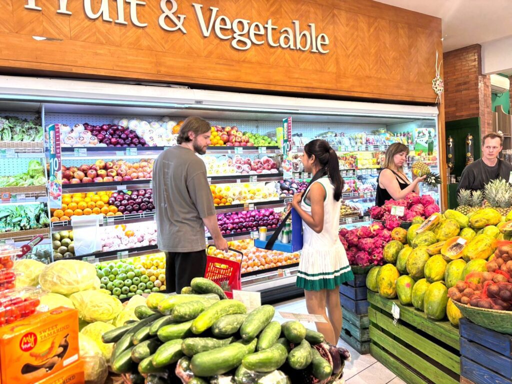 Aktivasi brand Candid di toko modern trade Bali