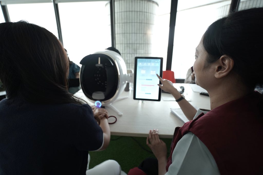 Skin check gratis Dermies Max untuk karyawan kantor di Jabodetabek