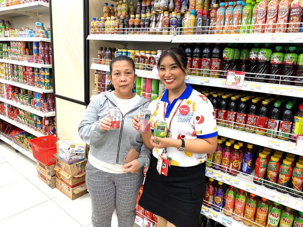 SPG melakukan sampling Lasegar Twist di channel modern trade