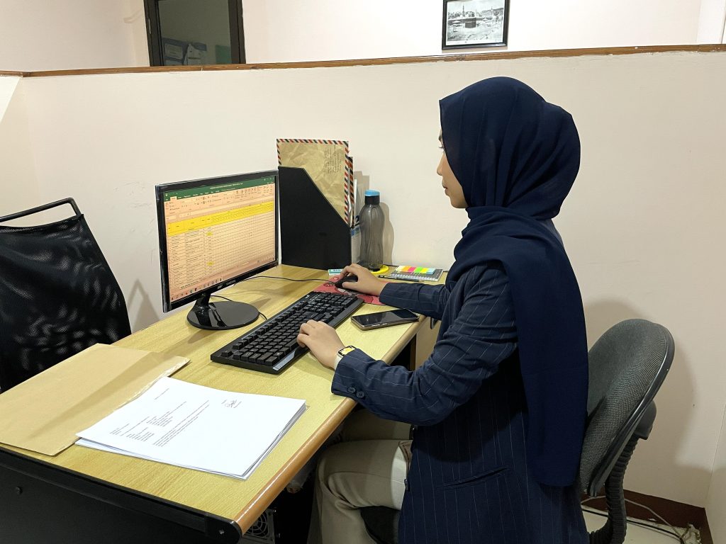 Jasa admin support untuk sales report dan dokumentasi program operasional