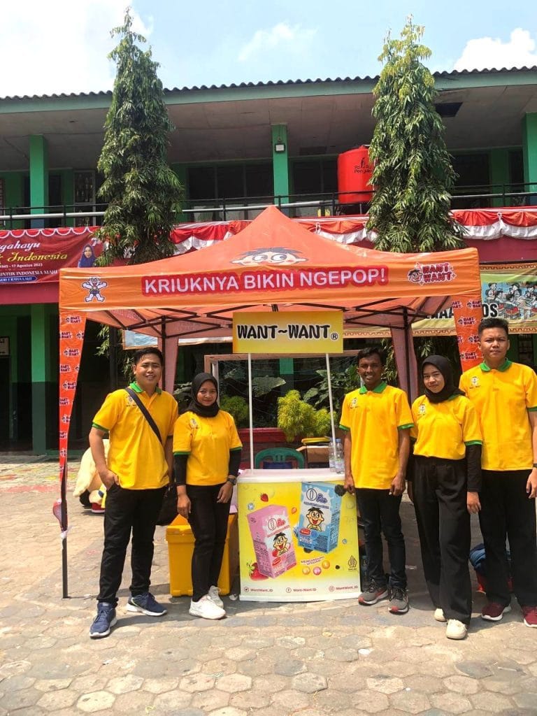 School to school activation Want Want di sekolah dasar Indonesia
