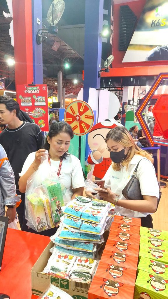 trategi upselling Taokaenoi oleh SPG untuk meningkatkan penjualan booth Jakarta Fair