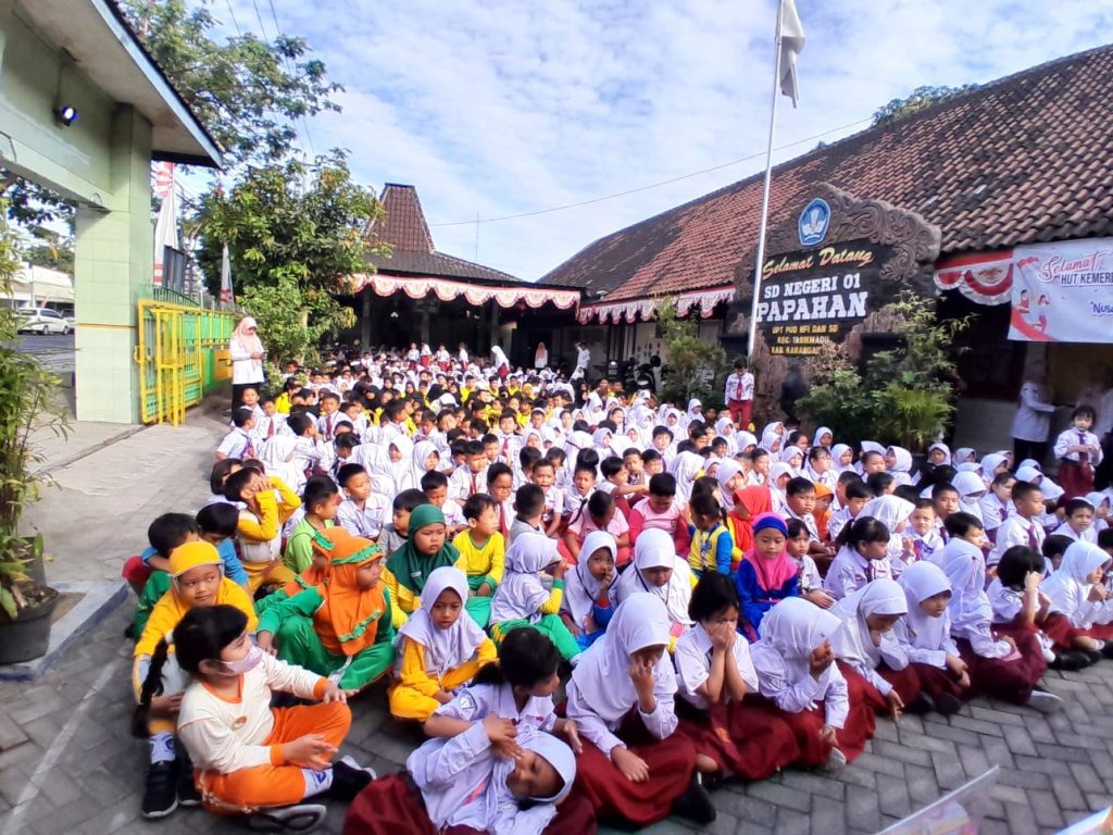 ktivasi snack Happy Tos untuk meningkatkan engagement murid