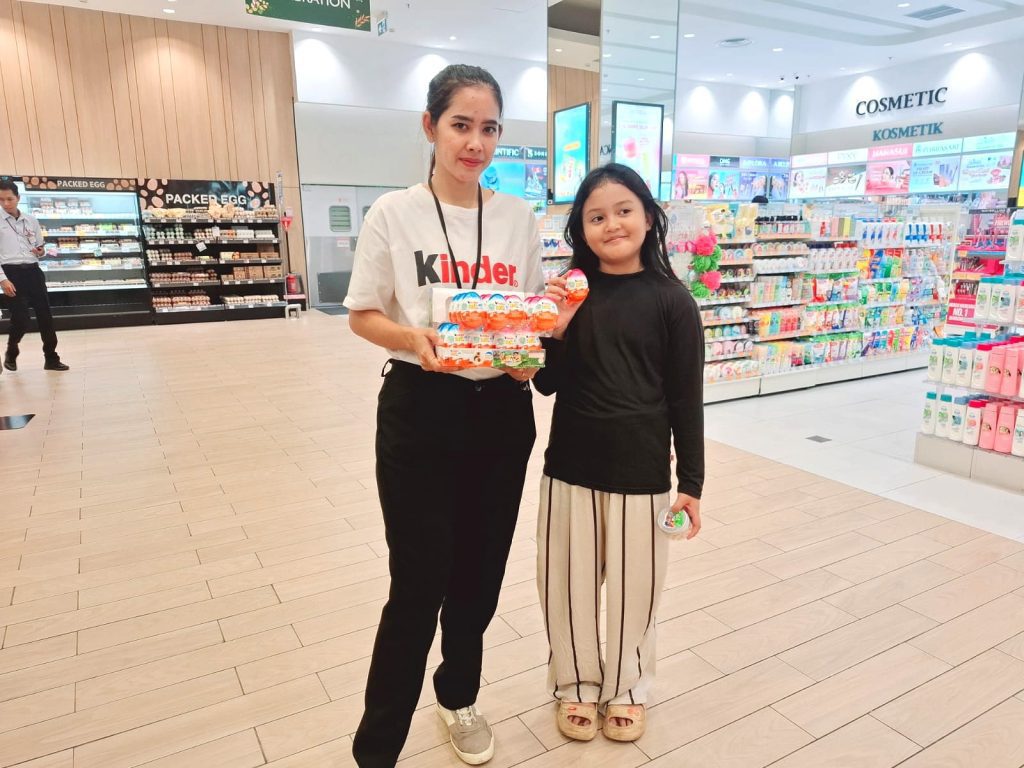 Brand activation agency Pradipta support sales promotion girls untuk aktivasi Ferrero Kinder Joy