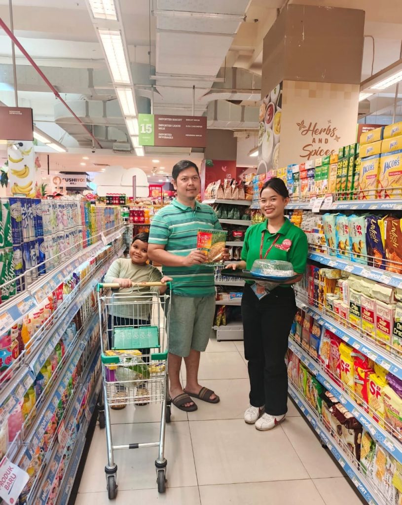 SPG menawarkan berbagai brand frozen food di toko Modern Trade