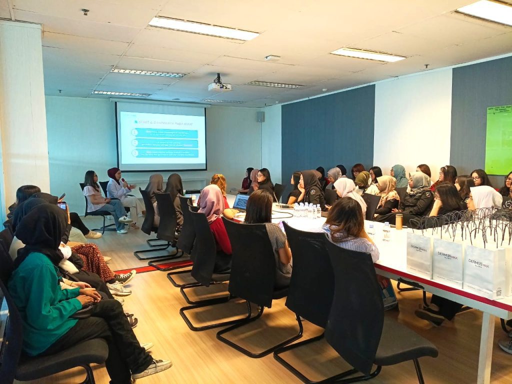 Aktivasi brand ERHA untuk meningkatkan awareness skincare profesional muda