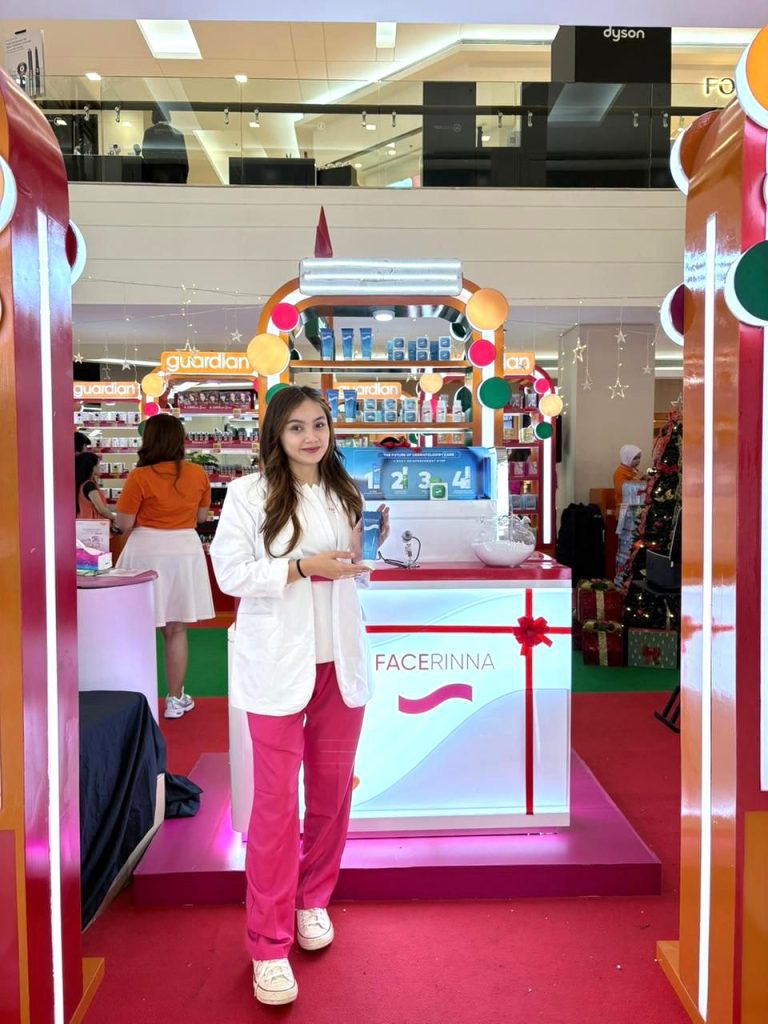 Beauty advisor agency membantu brand activation Skintific di event