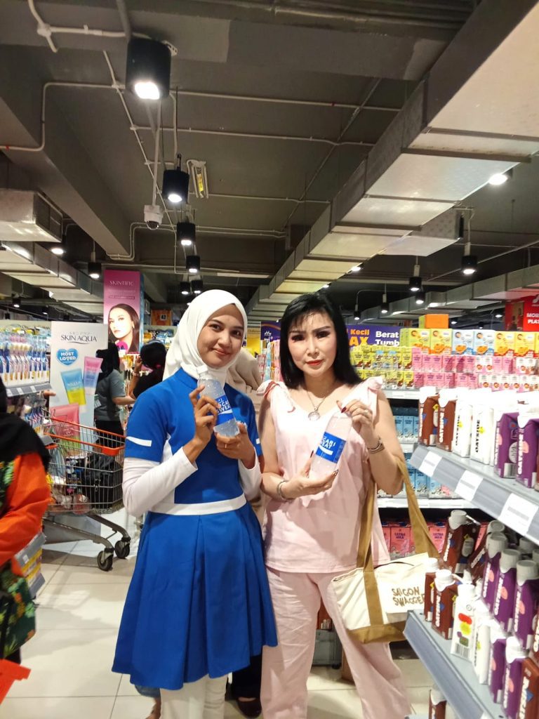 Manpower outsourcing untuk program SPG Pocari Sweat di Indonesia